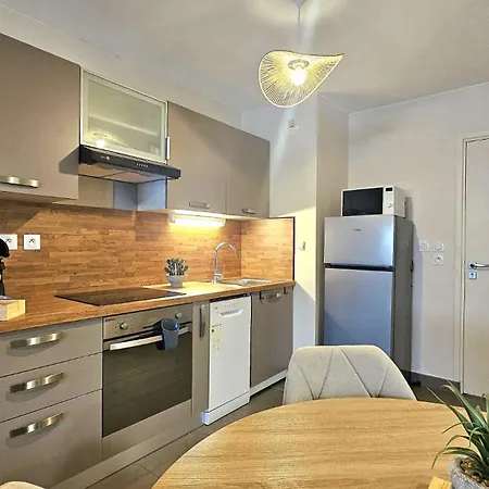 Standing 5mn Village De Noel *