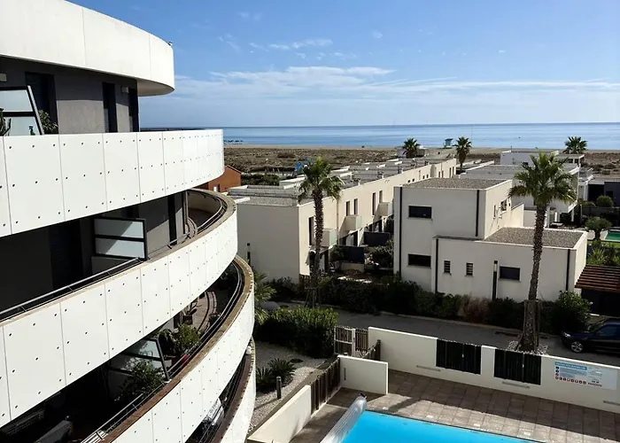 Standing 5mn Village De Noel * 乐巴凯尔斯